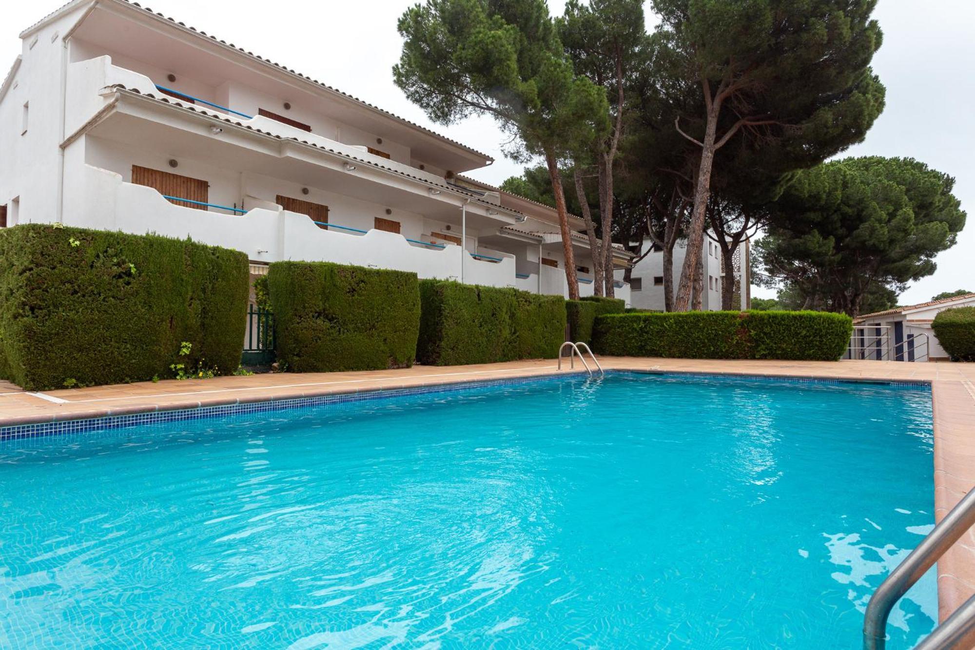Estudio Blaumar L' Escala Bagian luar foto